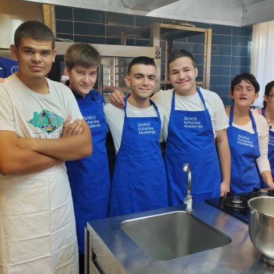 Štićenici Centra Juraj Bonači u ŠKMER Akademiji kuhali su sa splitskim chefovima, a jedan će uskoro postati i djelatnik udruge