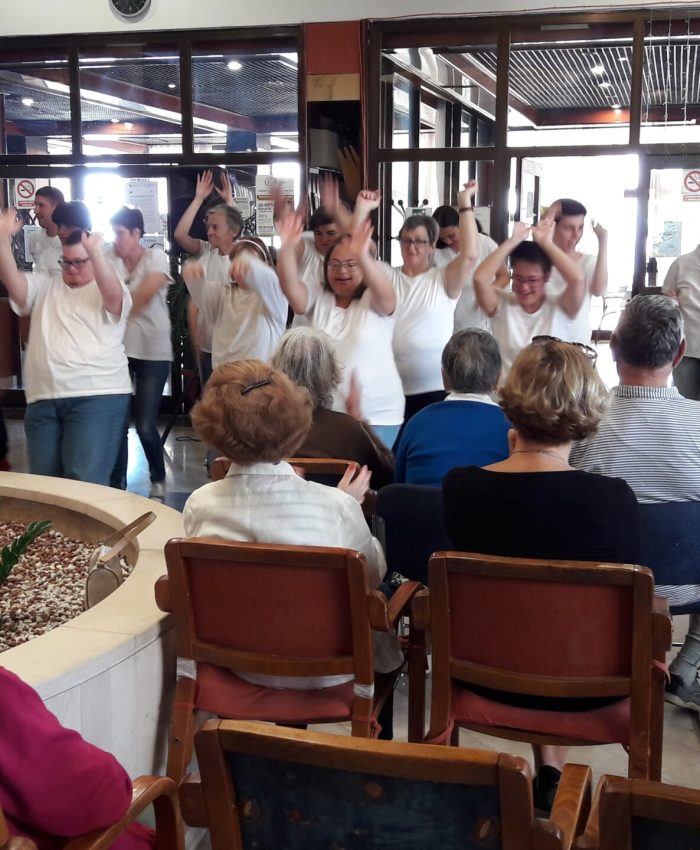 Međunarodni dan starijih osoba proslavili smo s našim prijateljima iz Doma Zenta i Lovret