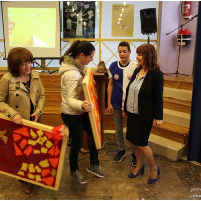 Posjet osnovnoj školi „ŽRNOVNICA“  povodom javne prezentacije projekta „PRETEŽNO VEDRO“