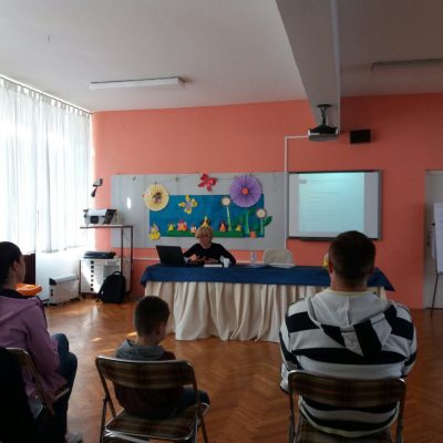 POVODOM SVJETSKOG DANA SVJESNOSTI O AUTIZMU ODRŽANO PREDAVANJE O PECS-U