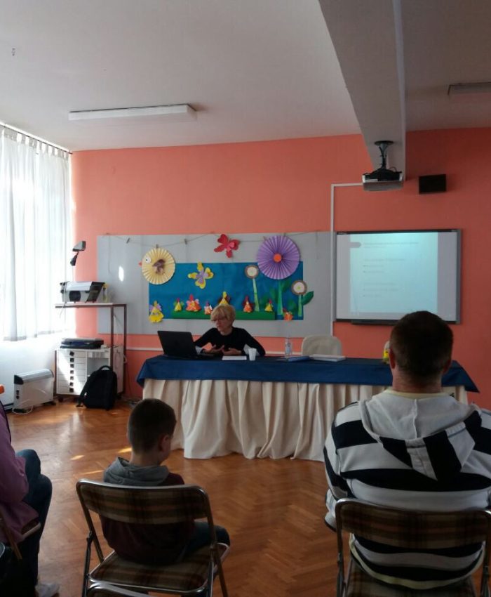 POVODOM SVJETSKOG DANA SVJESNOSTI O AUTIZMU ODRŽANO PREDAVANJE O PECS-U